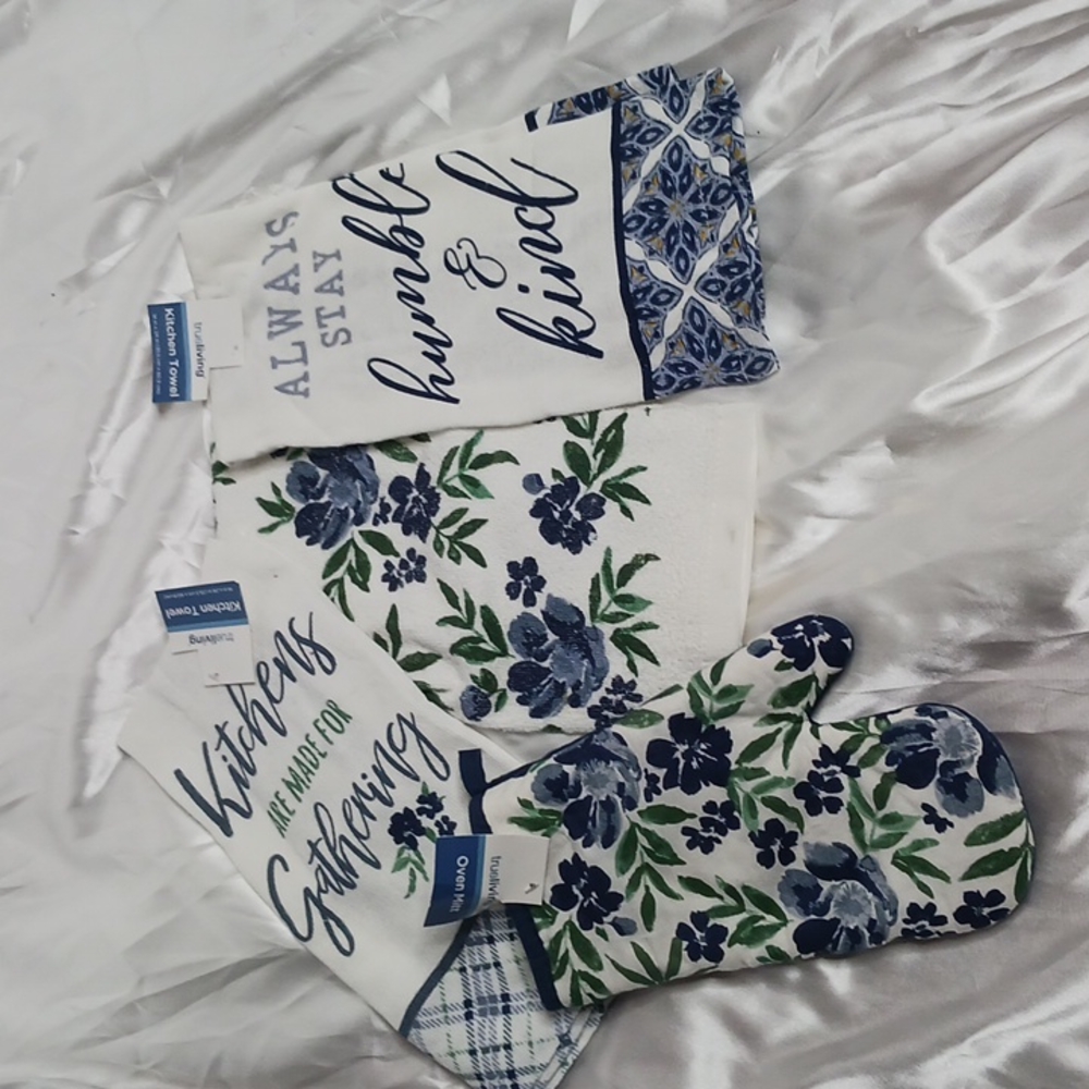 Kitchen towels